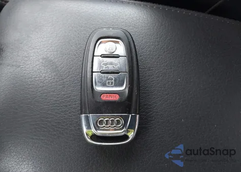 2013 Audi A4 2.0T Premium z USA, uszkodzony, nr VIN WAUFFAFLXDN021282